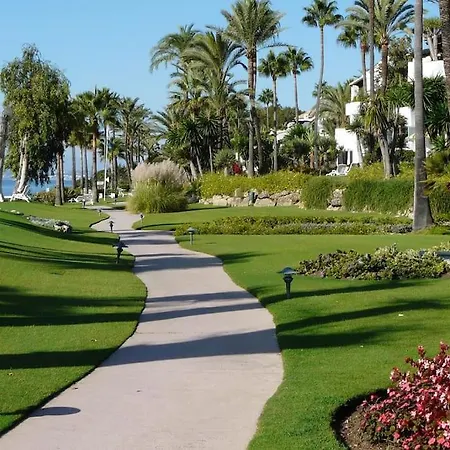 Alcazaba Three Bedroom Apartment Estepona