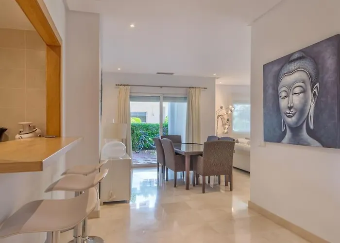 Alcazaba Three Bedroom 公寓 埃斯特波纳