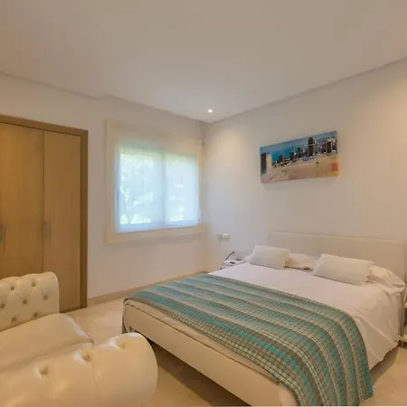 Alcazaba Three Bedroom *