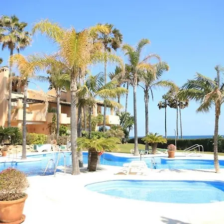 Alcazaba Three Bedroom Эстепона