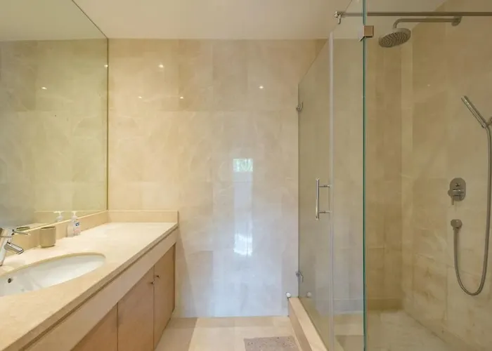 Apartment Alcazaba Three Bedroom *