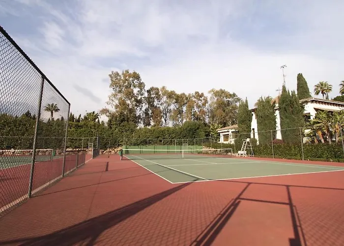 Alcazaba Three Bedroom *