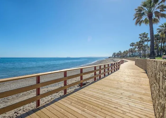 Alcazaba Three Bedroom 아파트 *